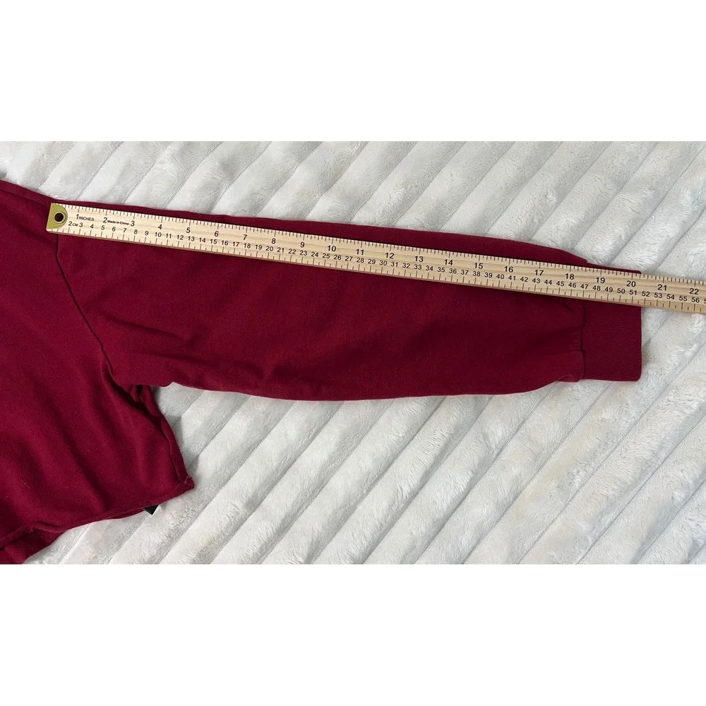 HM‎ Divided Burgundy Cropped Graphic Sweatshirt Trick Me Once Cant Fool Me Twice